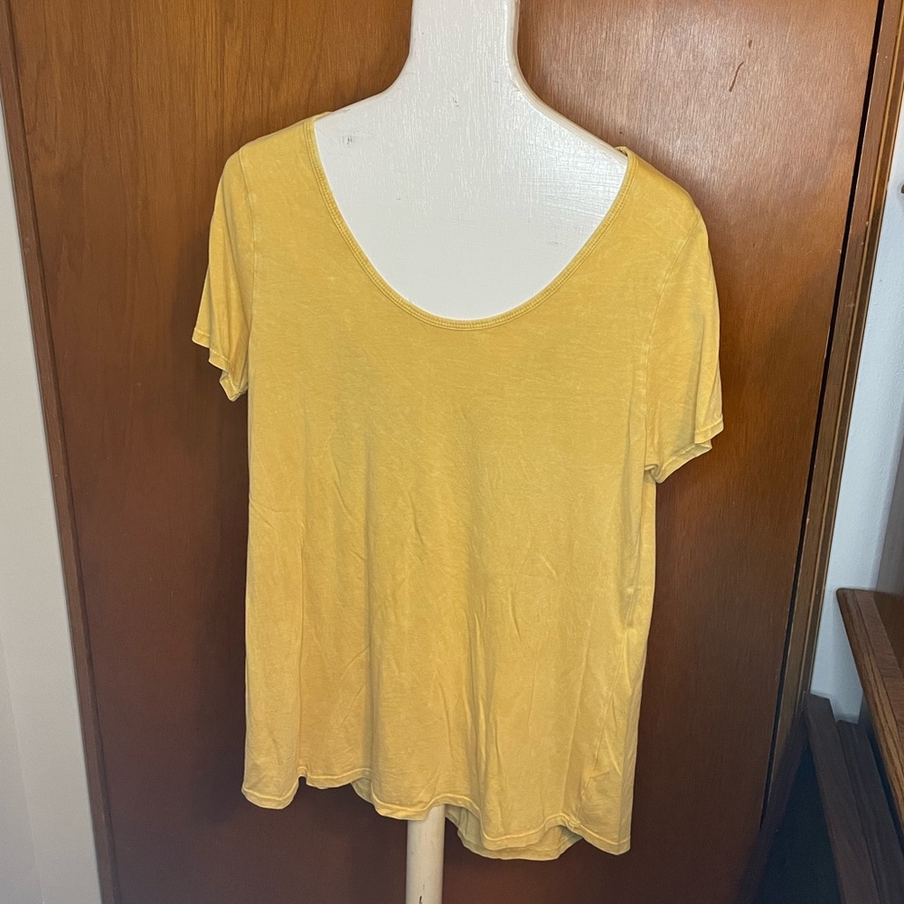 Gently used Lula Roe Classic Tee